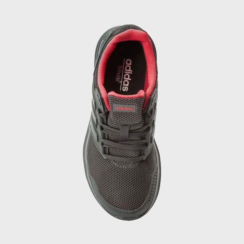 کفش مخصوص دویدن زنانه آدیداس مدل CP8832 | فروشگاه اینترنتی تی پکس